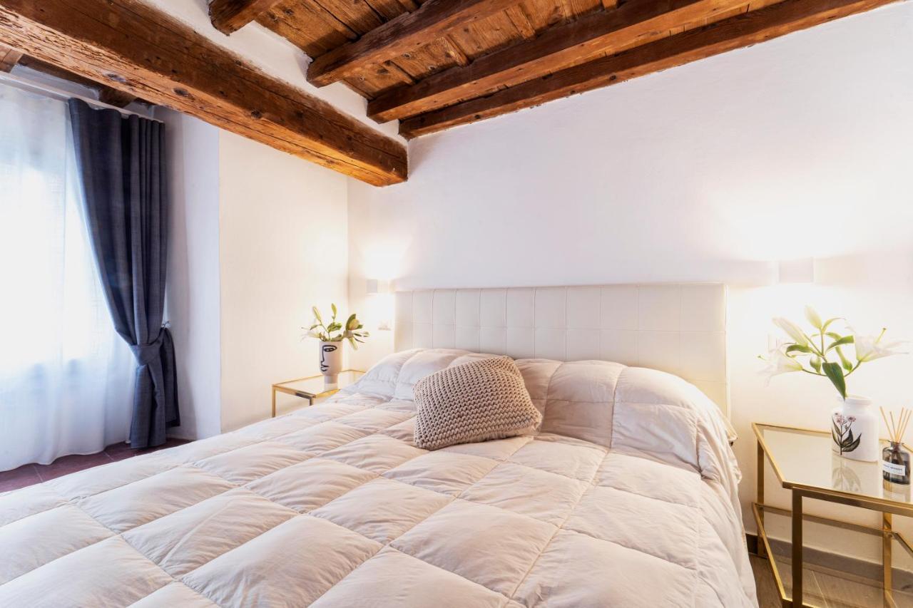 Palazzovilla Historic Building Luxury Suite Florenz Exterior foto