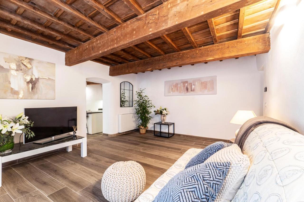 Palazzovilla Historic Building Luxury Suite Florenz Exterior foto